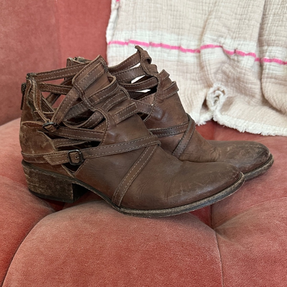 FREEBIRD Women's Strappy Leather Ankle Bootie